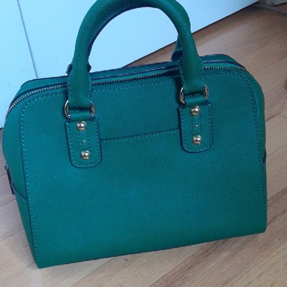 Michael Kors Green Saffiano Dome Satchel with Gold Hardware - Picture 5 of 12